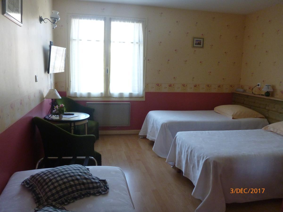 Logis Hotel Les Tilleuls Saint-Cirgues-de-Jordanne Buitenkant foto